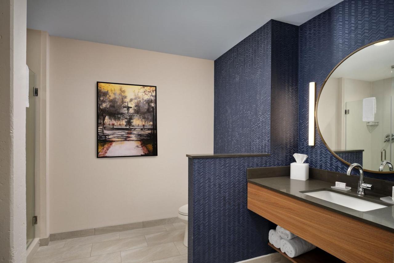 Fairfield Inn & Suites Madison Historic Eagle Cotton Mill ภายนอก รูปภาพ