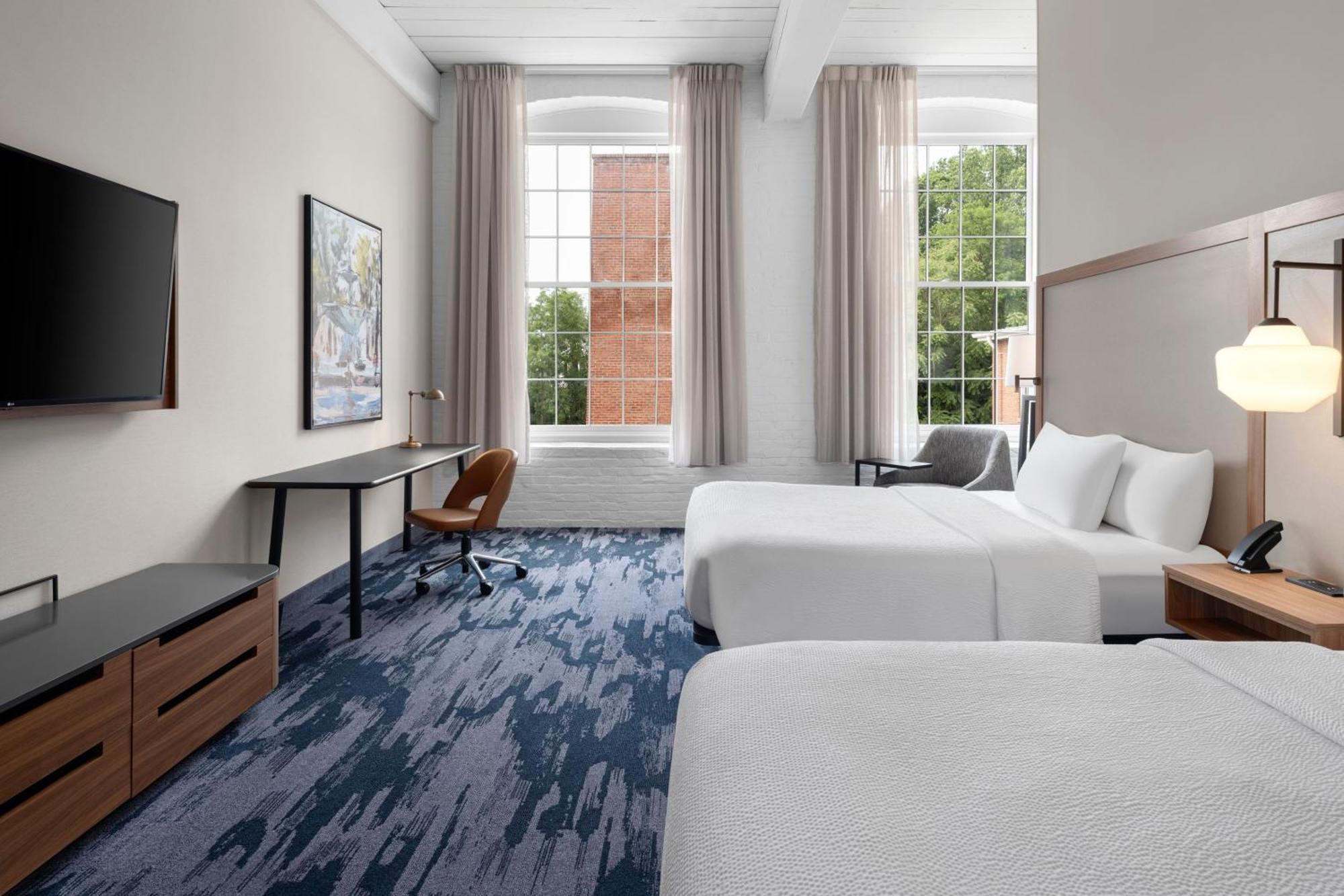 Fairfield Inn & Suites Madison Historic Eagle Cotton Mill ภายนอก รูปภาพ