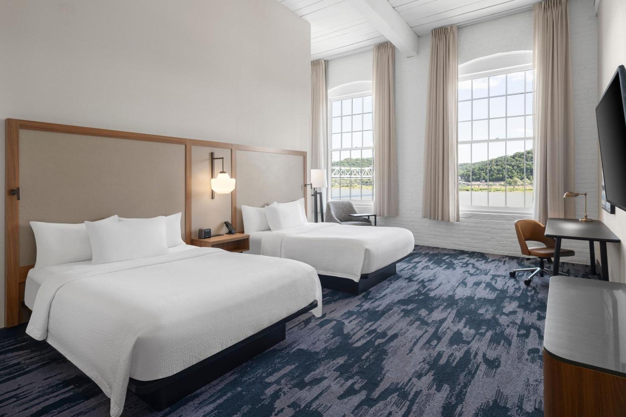 Fairfield Inn & Suites Madison Historic Eagle Cotton Mill ภายนอก รูปภาพ